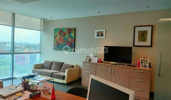 Office Space Gandaria 8, full floor, furnished, close to Senayan and Pondok Indah, 29 million/ sqm 2