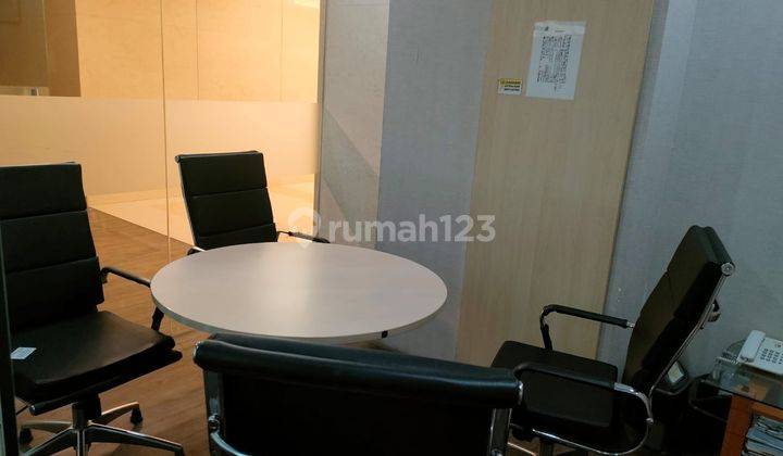 Office Gandaria 8, Gandaria City, 10 menit ke Pondok Indah,  luas :318 m2, murah, cocok untuk invest 2