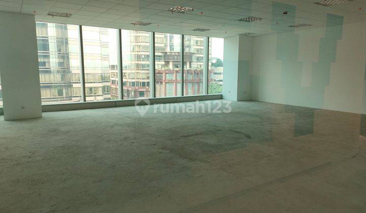 Office Lippo Thamrin Jakarta Pusat, 360m2, 5 menit jalan kaki ke MRT station dan Bundaran HI 2