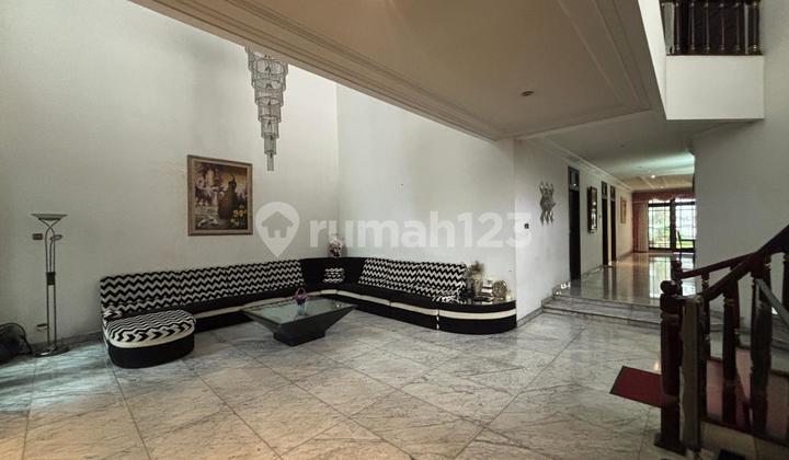 Rumah Mewah Luas 520 M² di Prime Area Menteng, Bentuk Tanah Kotak, Lokasi Dekat Rumah Dinas Wapres Ri
