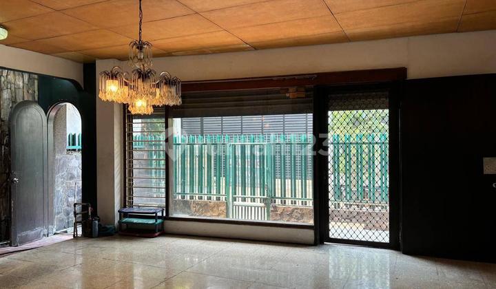 Rumah 200 m2 di Batu Ceper Jakarta pusat, bentuk tanah kotak, harga 20% di bawah NJOP, 5 menit dari Halte Harmoni