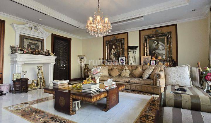 Rumah luxury di Menteng Jakarta Pusat, luas : 700m2,  design Classic Mediterania, dan siap huni 1