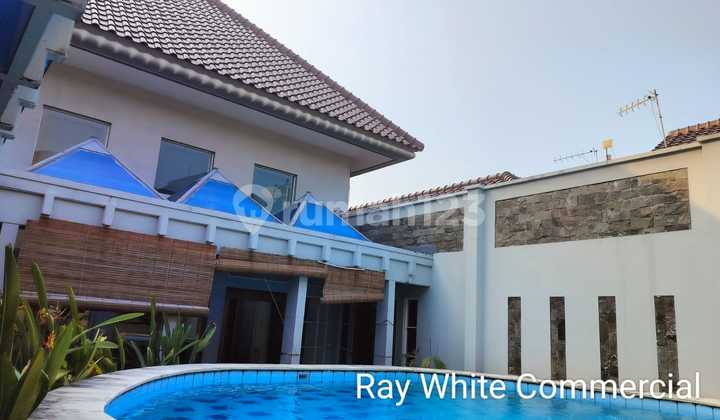 Rumah Cimahi Menteng Jakarta Pusat, luas : 740 m2, Art deco design, terawat, ada swimming pool, ready to occupied, cocok untuk rumah dinas  2