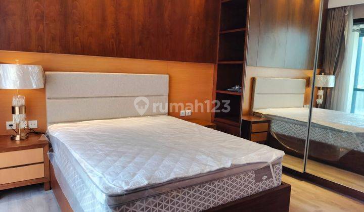 Sudirman Suite Apartement 3 bedroom ,corner unit, city view, 3 minutes walking distance to MRT Benhil 2