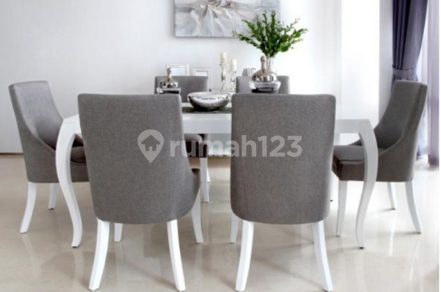 Live In The Heart Of Senopati 2 BR Apartment, 135 Sqm, Near Scbd And Plaza Senayan 2