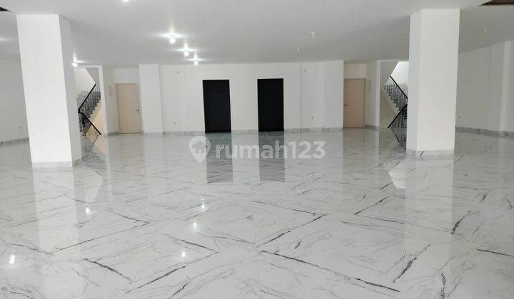 Gedung Brand New di Jakarta Timur, 1600m2,  4 lantai, cocok kantor, klinik, rumah sakit, 7 menit ke tol becakayu, 10 menit ke casablanca  2