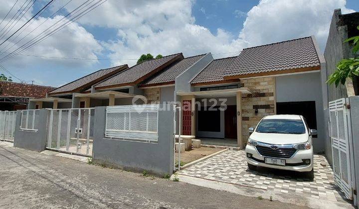 Rumah Cantik Di Dekat Jogjabai Wedomartani 1