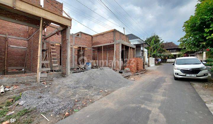 Rumah Mewah Limasan Dekat Pppg Kesenian  Di Jl Besi Jangkang 2