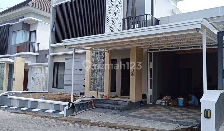 Rumah 2 Lantai Dalam Perumahan Dekat Hotel Hyaty Di Jl Palagan 2