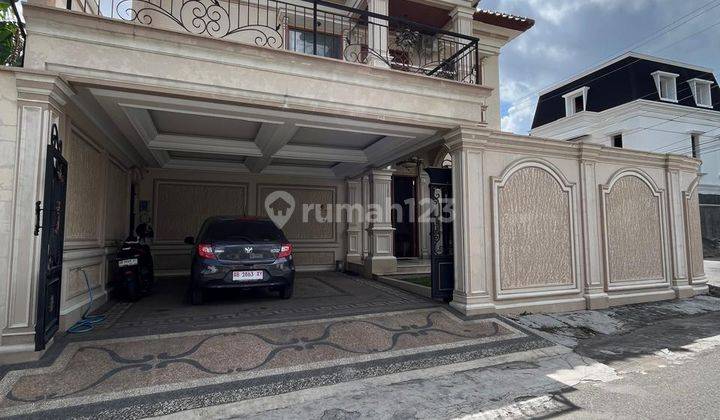 Rumah Megah 2 Lantai Mediteranian Full Furnish Dengan Kolam Renang Dalam Kota Dekat Tugu Jogja 1