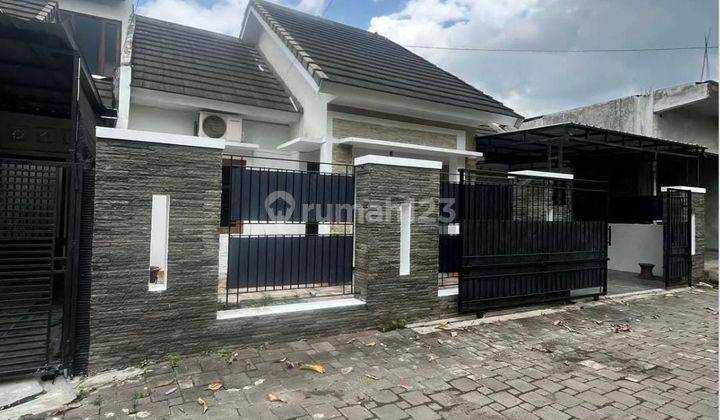 Rumah Minimalis Dalam Perumahan Di Berbah Sleman 2