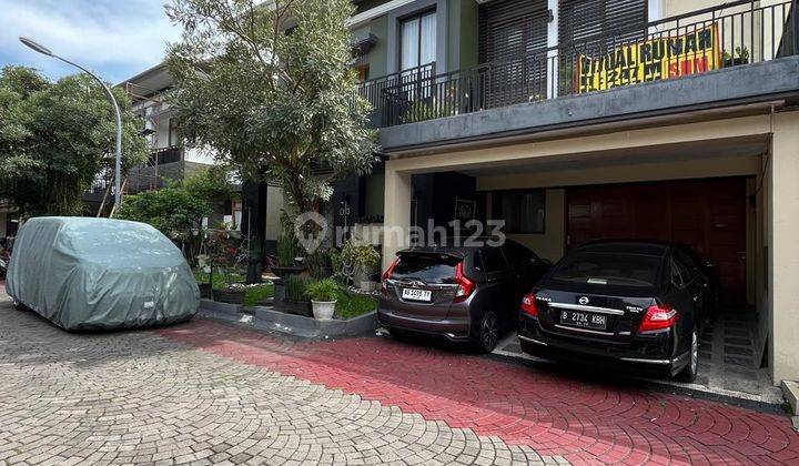 Rumah Mewah 2 Lantai Di Jalan Palagan Ngaglik Sleman 1