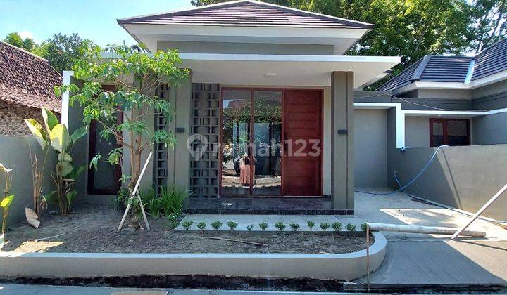 Rumah Cantik Estetik Di Sambiroto Purwomartani  2