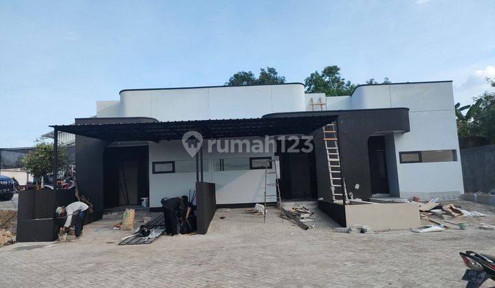 Rumah cakep1 lantai di Perumahan Emran Residen SHM  1