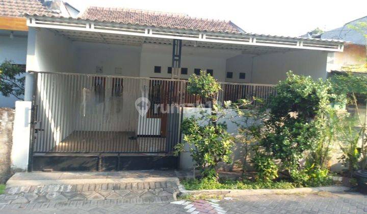 Rumah bagus murah siap huni shm  di Wage Sepanjang Sidoarjo  1