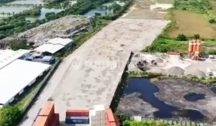 Heavy Equipment/Container Parking Lot in Oso Wilangun Surabaya Near Port and Toll Exit Heavy Equipment/Container Parking Lot in Oso Wilangun Surabaya Near Port and Toll Exit