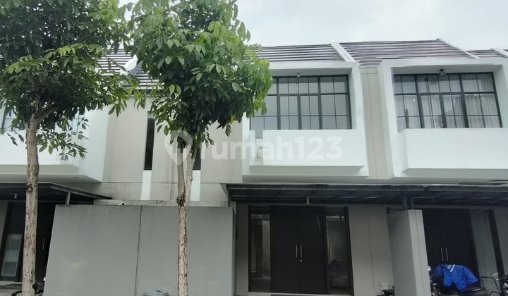Rumah Bagus Shm Di Perumahan Grand Sunrise Menganti Gresik