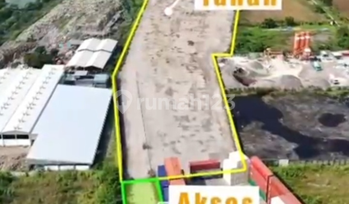 Heavy Equipment/Container Parking Lot in Oso Wilangun Surabaya Near Port and Toll Exit Heavy Equipment/Container Parking Lot in Oso Wilangun Surabaya Near Port and Toll Exit