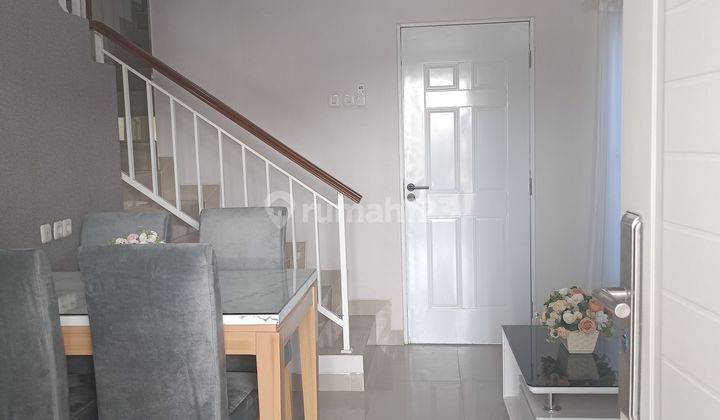 Di Jual rumah cantik dan murah akses jalan tol A.Yani di Pisangan Jakarta Timur 1