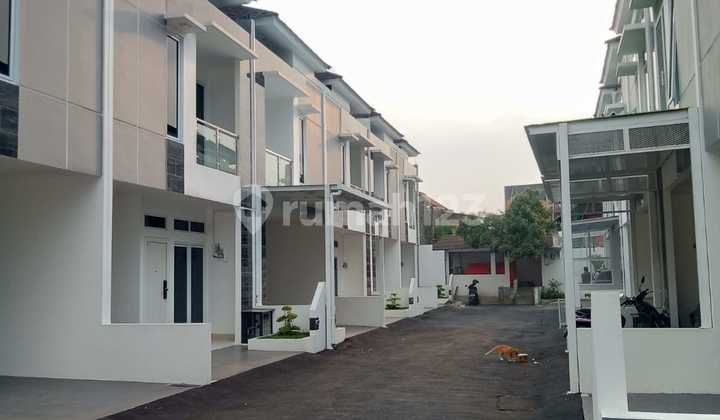hunian nyaman modern ditengah kota Jakarta timur 3