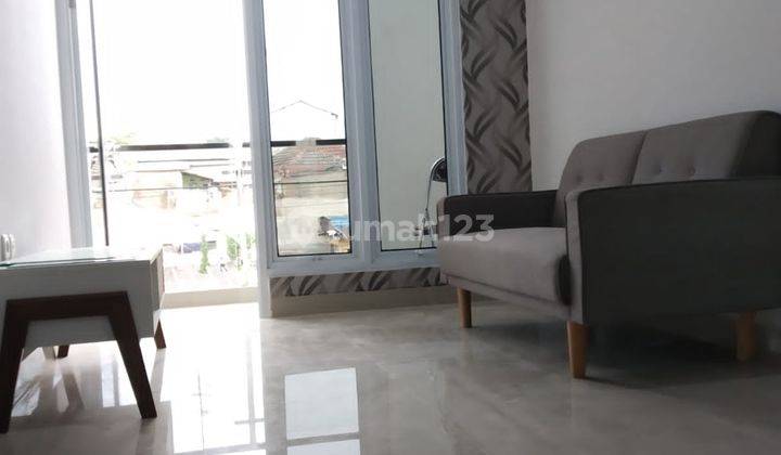 Rumah Murah  dua lantai SHM di senen jakarta pusat  2