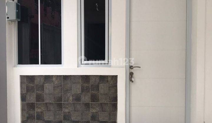 Rumah dua lantai SHM Di percetakan negara  Jakarta  pusat  1