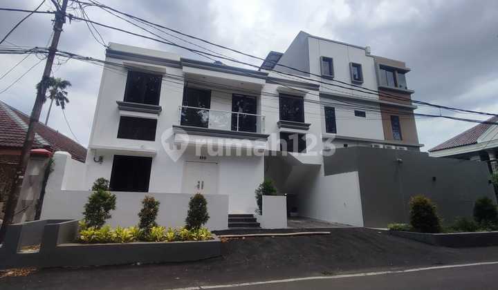 Dijual Rumah Bagus Strategis Di Cempaka Putih Taman Lagura Jakarta Pusat