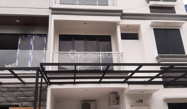 Rumah baru dijual di cempaka putih SHM lokasi strategis  2