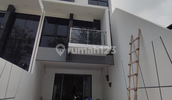 Ruko Strategis Harga Minimalis di Jual di Cempaka Putih