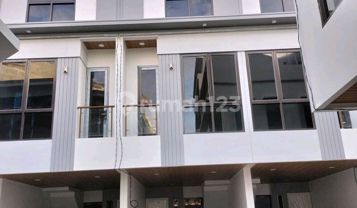 Rumah Murah Dijual Di Sawah Besar Dwiwarna Jakarta Pusat 1
