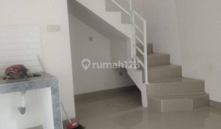 Rumah 2 Lantai dekat Area Perkantoran di Salemba Jakarta Pusat 2