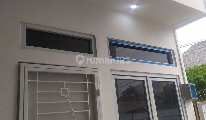 Rumah 2 Lantai dekat Area Perkantoran di Salemba Jakarta Pusat 5
