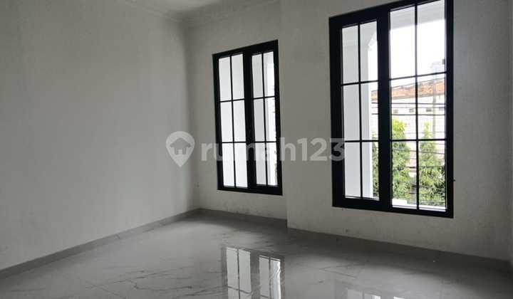 Rumah SHM di Sunter Siap Huni