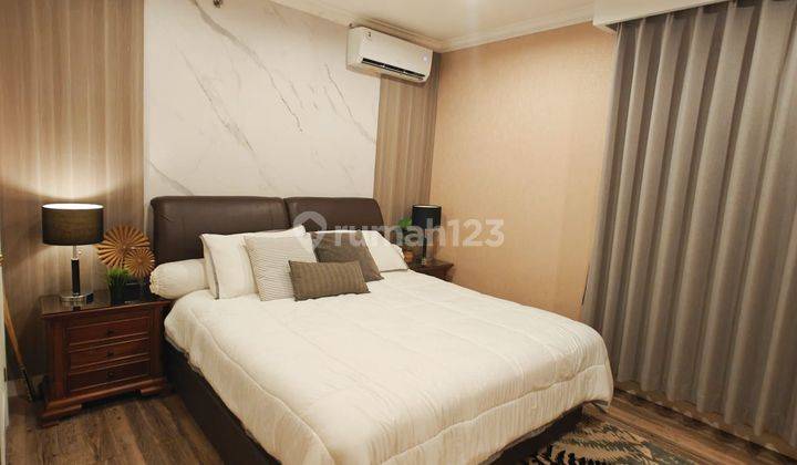 Rumah 2 Lantai Bagus Furnished SHM di Cluster The Golf Residence, Tangerang 2