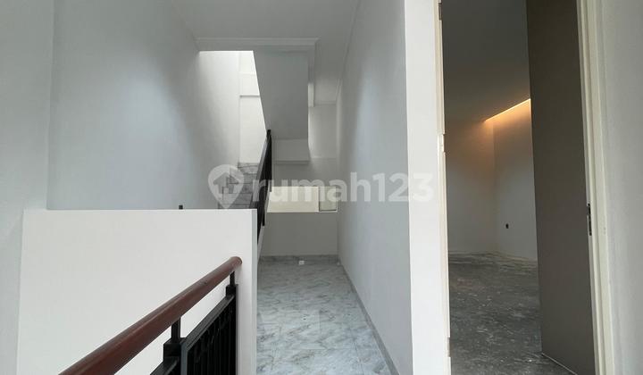 Rumah Luxury homes at cluster banjar Wijaya 2