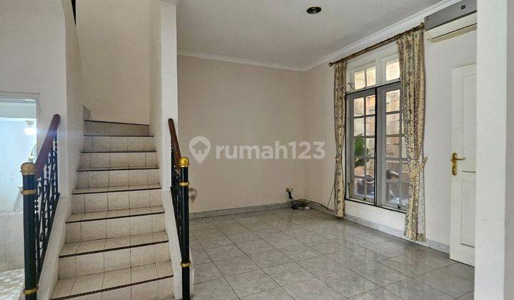 Rumah Rapih Siap Huni Disewakan di Cluster Modernland 1
