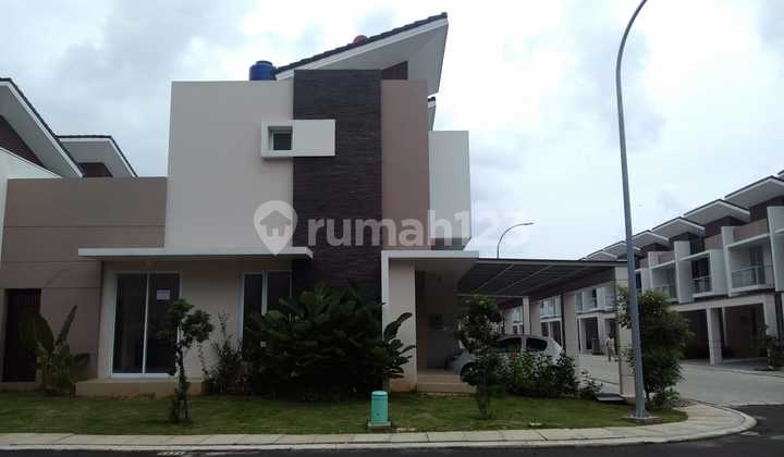 Disewakan Murah Rumah Mewah dan Bagus 2 Lantai SHM di Kresek 4