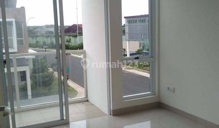 Disewakan Murah Rumah Mewah dan Bagus 2 Lantai SHM di Kresek 6