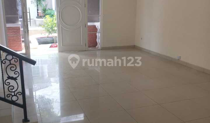 For Rent: Europe Boulevard House (Lisa 20/9)