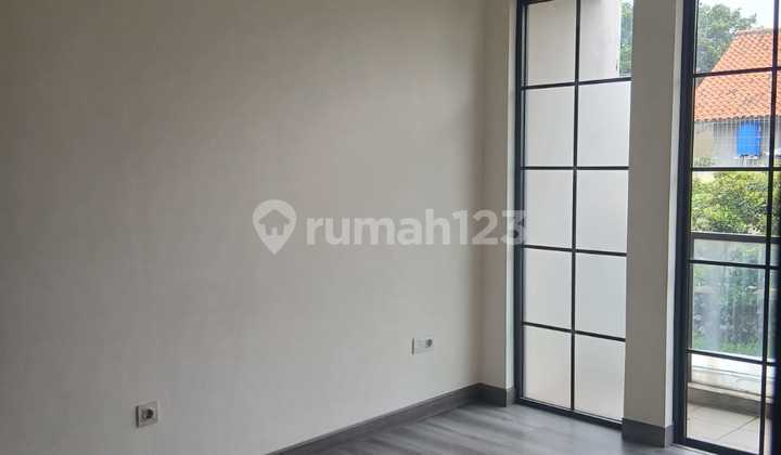 Nis Disewakan Rumah Green Village Cipondoh Nis Disewakan Rumah Green Village Cipondoh