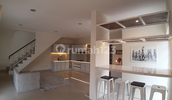 For Rent West Europe Glc House (Lisa 16/12)