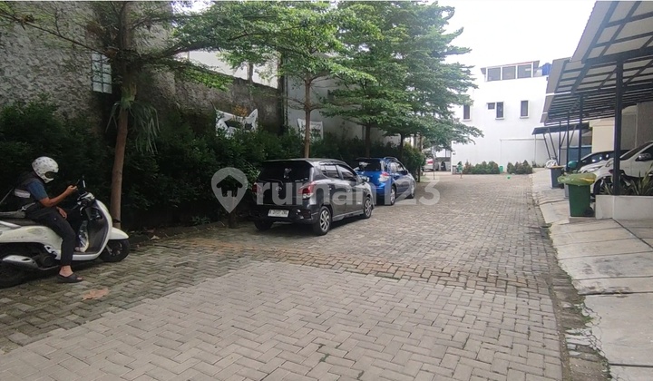 House in a Cluster Near Toll Road and MRT in Pangkalan Jati, Cinere