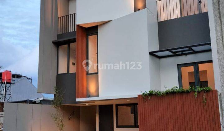 Rumah Baru 3Lantai dlm Cluster dekat Bintaro Plaza di Bintaro 1