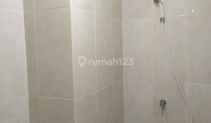 Apartemen Studio Siap Huni butuh cepat Di The Parc, Pondok Cabe 12