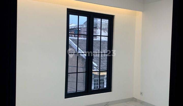 Rumah Baru Design Modern Minimalis dgn Roof Top di Tebet Barat, Jakarta Selatan 2