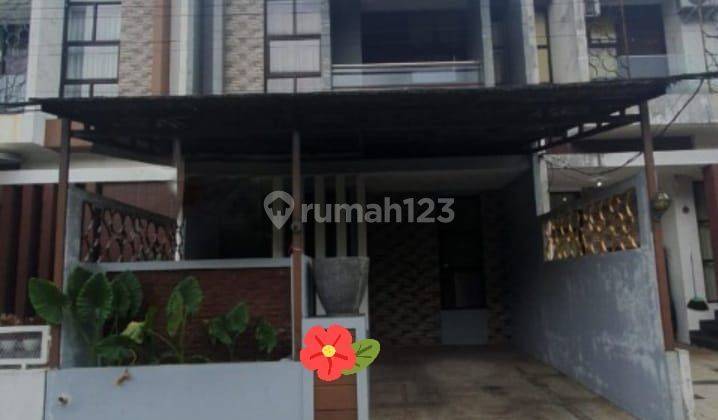 Rumah 2 Lantai dalam Komplek Butuh Cepat di Pamulang, TangSel 1