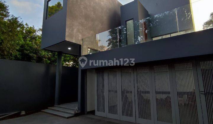 TURUN HARGA Rumah 2 Lantai dgn Private Pool  di Cilandak , JakSel 2