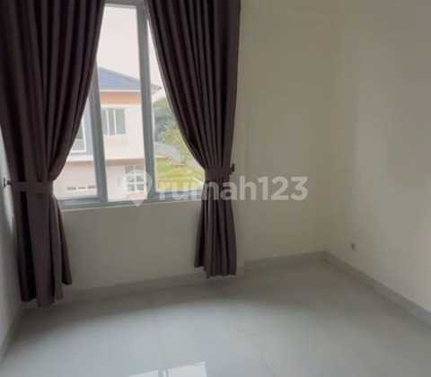 House Near Toll Road and MRT Inside Cluster in Cinere Park View, Depok 2