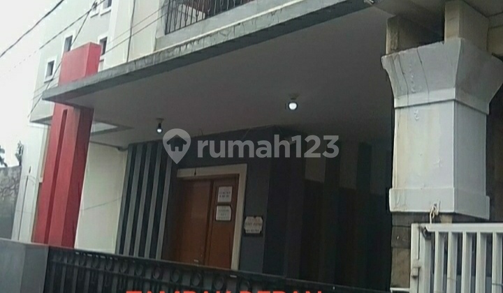 Rumah Kos 3 Lantai Dijual Full Furnish Di Kebon Baru,tebet,jaksel