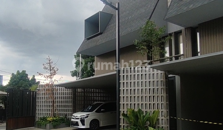 Rumah Minimalis 2,5lantai Plus Rooftop Di Pondok Labu,jaksel 2